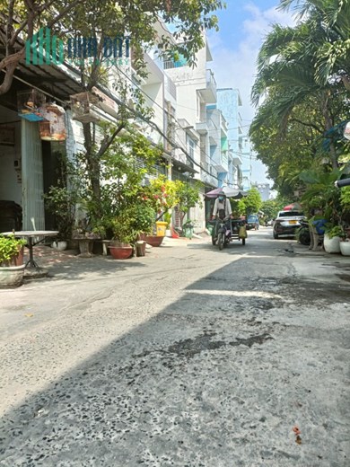 💥BÌNH TÂN - ĐƯỜNG SỐ 4 SIÊU PHẨM 4 TẦNG VIEW HỒ XANH MÁT, DTSD 188,4M