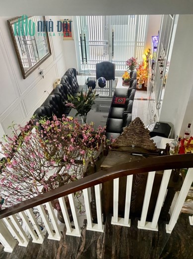 view hồ đẳng cấp, nhà 5 tầng, tặng nội thất 78m2 ô tô đỗ cửa 7.79 tỷ.