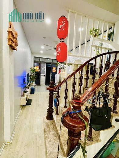 Rẻ nhất! Bán nhà Quang Trung, Hà Đông, PHÂN LÔ, Ô TÔ, 75m2 chỉ 5 tỷ 9