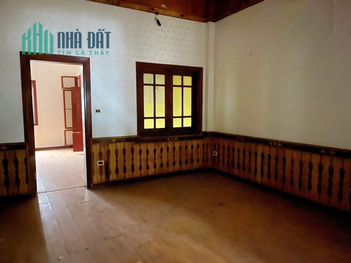 Bán nhà Mặt Phố 6XX Nguyễn Văn Cừ Long Biên chỉ 26,9 tỷ diện tích 96 m2 mặt tiền rộng