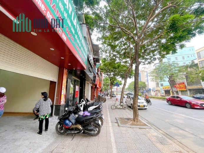 Bán nhà Mặt Phố 6XX Nguyễn Văn Cừ Long Biên chỉ 26,9 tỷ diện tích 96 m2 mặt tiền rộng