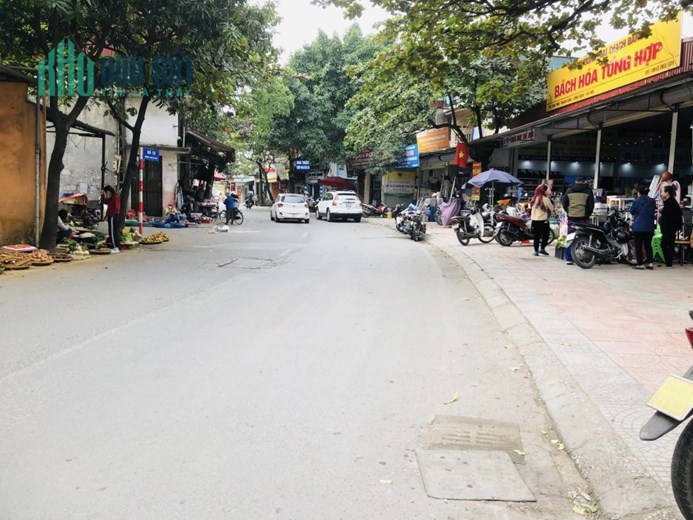 ĐẤT THẠCH BÀN LÔ GÓC 3 MẶT THOÁNG 40M2 MT 4.5M Ô TÔ VÀO ĐẤT NHỈNH 3 TỶ