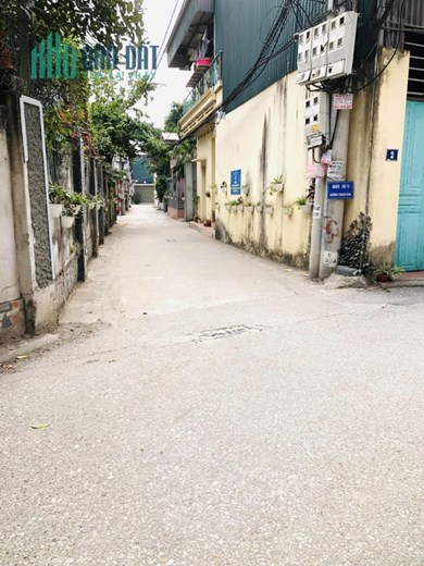 ĐẤT THẠCH BÀN LÔ GÓC 3 MẶT THOÁNG 40M2 MT 4.5M Ô TÔ VÀO ĐẤT NHỈNH 3 TỶ