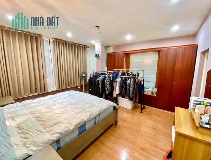 Lô GÓc mặt phố Phan Đình Giót sầm uất gần phố Quang Trung 48m2 chỉ 7.48 tỷ. LH 0989.62.6116