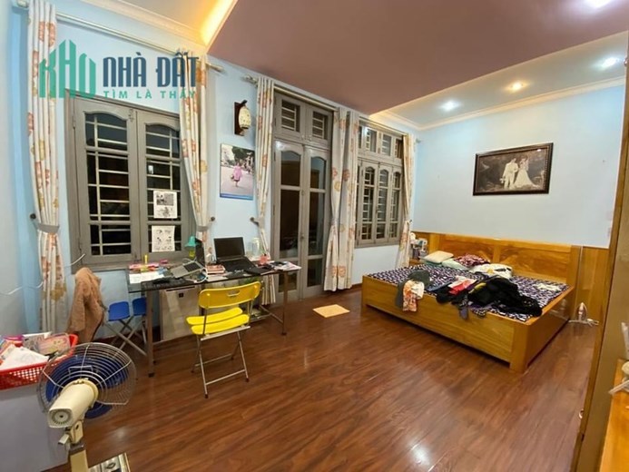 Nhà Đẹp Bán Rẻ Quận 11, HẺM XE TĂNG, 82m2, 4 Phòng, 11.7 TỶ CÒN 7.9 TỶ