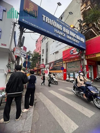 Bán CCMN Lương Thế Vinh, NTL, 120m2, 9 tầng thang máy, 38PKK, thu 2.5 tỷ/năm