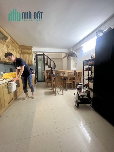 Bán nhà Hồ Tùng Mậu,50m2x5T, mặt tiền 8.6m,1 nhà ra phố, ô tô vào nhà, giá 7.5 tỷ