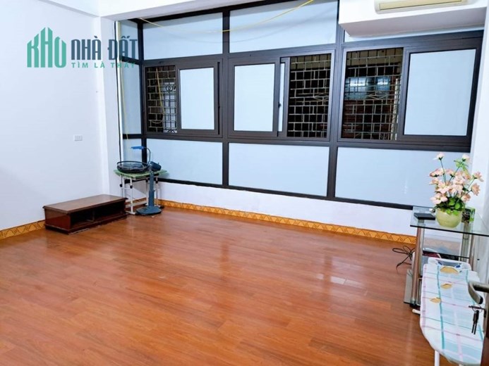 Bán nhà Lô góc Trần Phú, Hà Đông,  Ô tô cách 30m, 4Tx35m2, giá nhỉnh 4 tỷ.