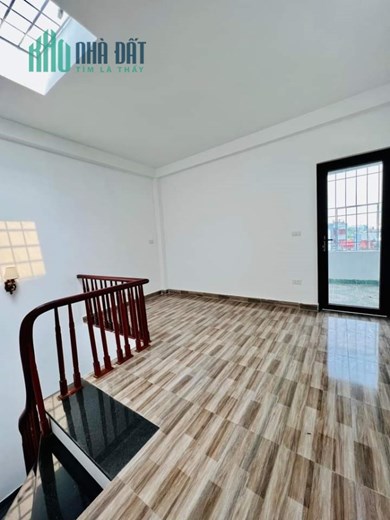 Bán Nhà Nguyễn Chính, Hoàng Mai, ngõ to, mt rộng siêu thoáng, 10m ô tô, 40m ô tô tải đỗ, giá chỉ