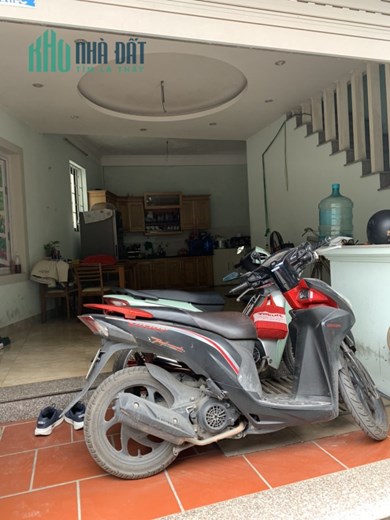 Cần bán 01 căn Nhà 40,2m lô góc, xây 3 tầng tại chân cầu Phùng, hiệp thuận, phúc thọ. LH 0983709178