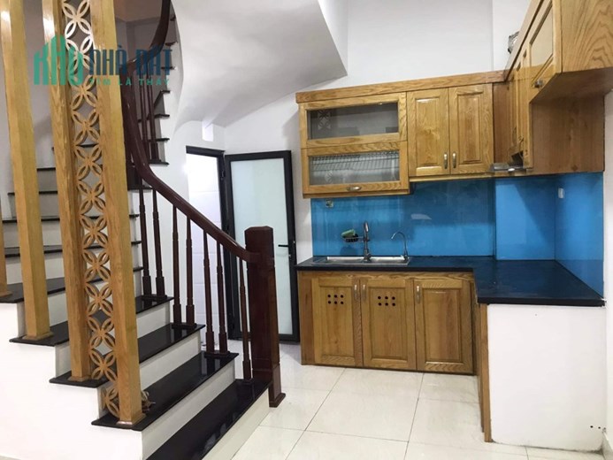 BÁN GẤP NHÀ HOÀNG LIỆT 36m2 - 5 TẦNG XÂY MỚI - GIÁ CỰC RẺ CHỈ 2,6 TỶ.