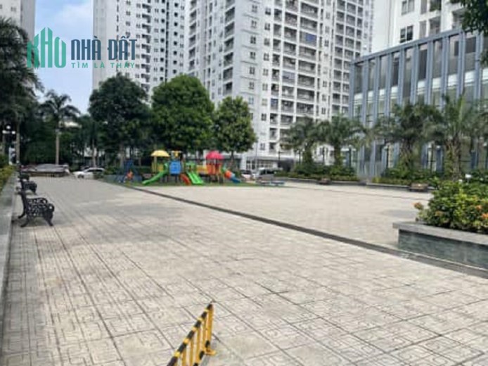 Bán CHCC Nam Trung Yên, 65m2, 2 ngủ, Chỉ 2,3 tỷ, Ban công, Nội thất đẹp, Dân trí, Tiện ích đỉnh
