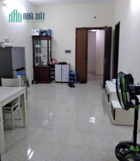Bán CHCC Nam Trung Yên, 65m2, 2 ngủ, Chỉ 2,3 tỷ, Ban công, Nội thất đẹp, Dân trí, Tiện ích đỉnh