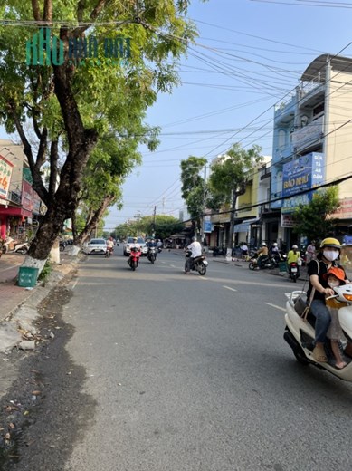 CHÍNH CHỦ BÁN NHÀ CẤP 4 MẶT TIỀN ĐƯỜNG BÙI THỊ TRƯỜNG, P5, TP CÀ MAU.