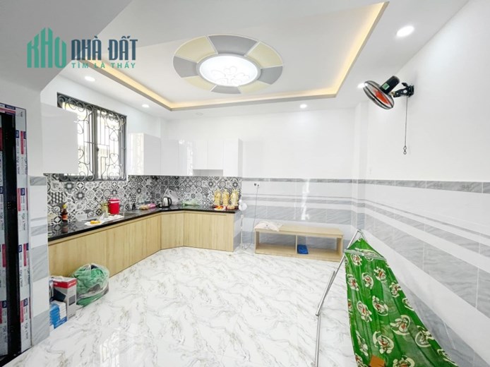 Nhà 6 tầng Gò Vấp 9PN10WC giá 13 tỷ. LH 0931331383