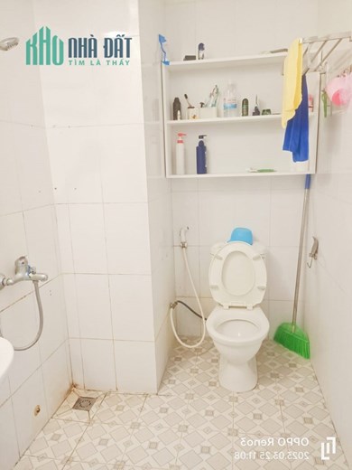 Bán CHCC Trần Bình, 65m2, 2 ngủ, Chỉ 2,45 tỷ, Lô góc, Ban công, Nội thất đẹp, Tiện ích đỉnh