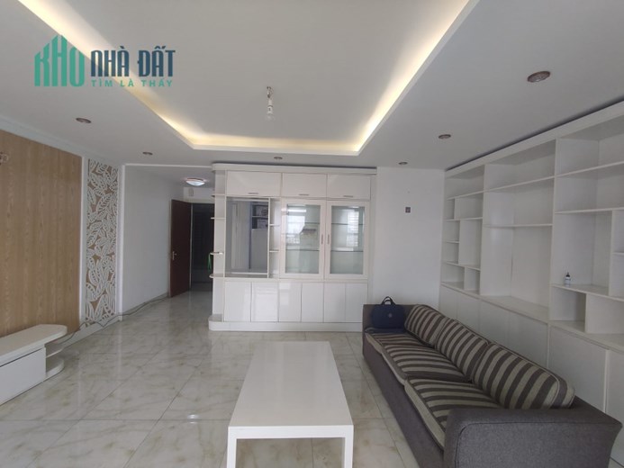 Bán CHCC Phạm Văn Đồng, 90m2, 2 ngủ, Giá chỉ 3,25 tỷ, Nhà đẹp, Ban công sáng, Tiện ích đỉnh.