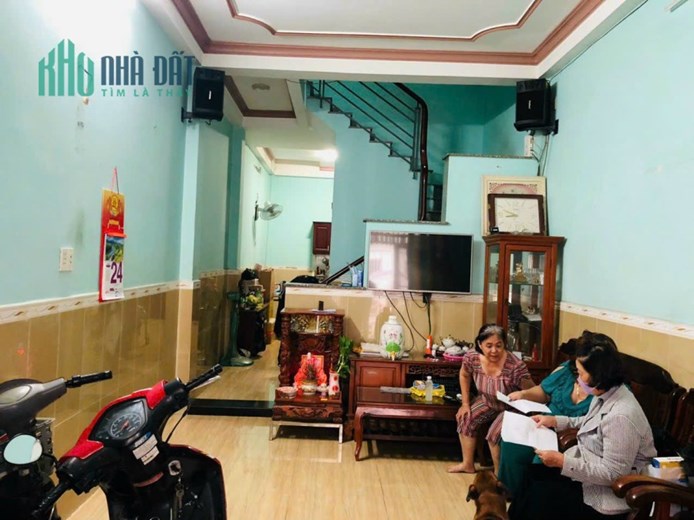 – Nhà hẻm xe hơi đường Nguyễn Thái Sơn, phường 5, quận Gò vấp.

Gần Vincom Gò Vấp, gần Emart Gò