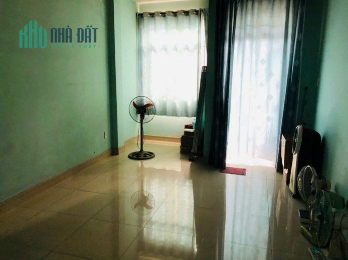 – Nhà hẻm xe hơi đường Nguyễn Thái Sơn, phường 5, quận Gò vấp.

Gần Vincom Gò Vấp, gần Emart Gò