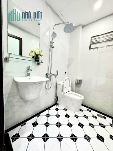 BÁN NHÀ THÁI THÌNH 44M2 TẶNG FULL NỘI THẤT 6.3 TỶ
