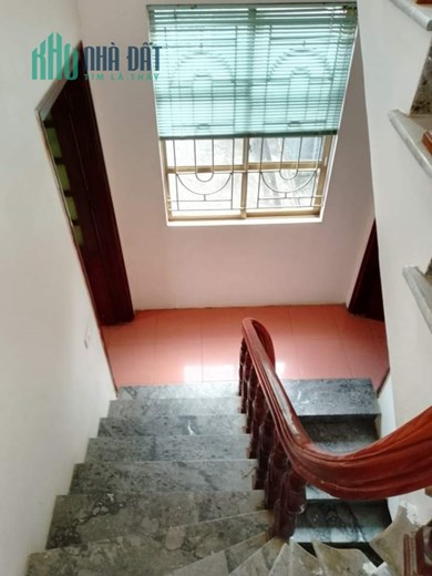 Bán nhà Lê Trọng Tấn, Ô tô đỗ cửa. 42mx 4. Nhỉnh 5 tỷ