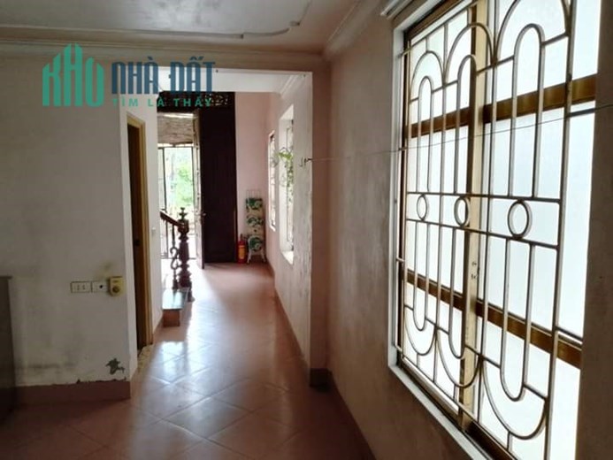 Bán nhà Lê Trọng Tấn, Ô tô đỗ cửa. 42mx 4. Nhỉnh 5 tỷ