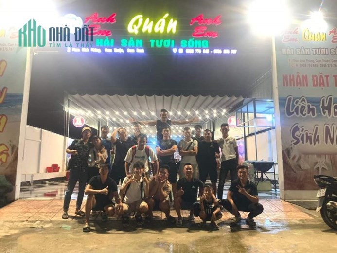 Mình cần sang nhượng mặt bằng quán nhậu do ko có thời giang trong quán