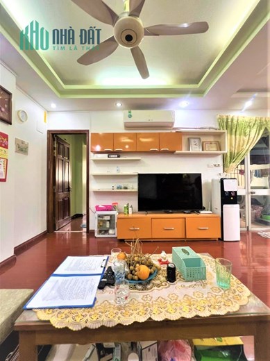 Bán CHCC Nam Trung Yên, 110m2, 3 ngủ, Chỉ 3,6 tỷ, Ban công, Nội thất đẹp, Tiện ích ngập tràn