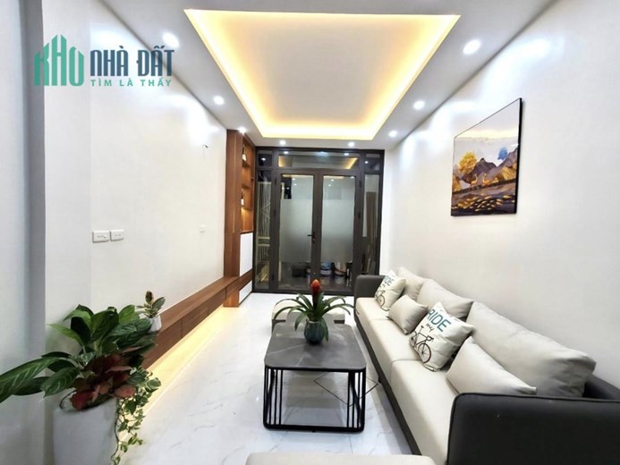 CỰC HOT !!! XEM NGAY nhà mời đẹp ở Nguyễn Ngọc Vũ Thanh Xuân 33m2, 5 tầng mới đẹp hiện đại ở ngay