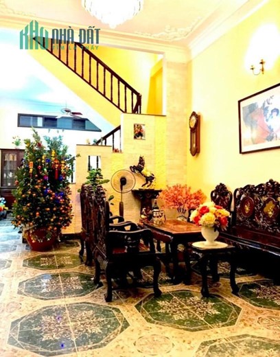 Chỉ bán trong tháng nhà phân lô cán bộ cao cấp 82 Chùa Láng, Đống Đa, Hà Nội