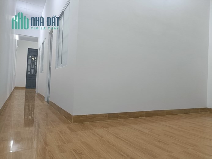 Chính chủ cần bán căn nhà P10, Lưu Trí Hứu, Vũng Tàu, DT 100m2, ngang 5m2, đường ô tô vào tận nhà