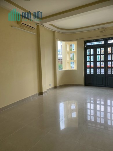 Nhà mặt tiền kinh doanh Nguyễn Duy Dương, 5 tầng, ngay Ngô Gia Tự, chỉ 13 tỷ 700