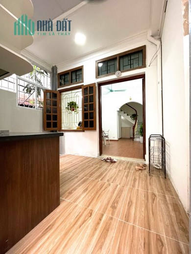 Bán nhà 162m2 ngõ 276 Nghi Tàm, Tây Hồ Mặt tiền Khủng 10m Ô tô tránh 13.2 Tỷ