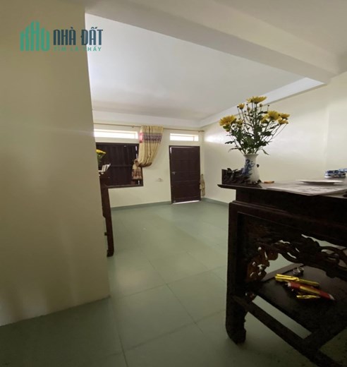 Bán nhà 67m2 4 ngủ Ngõ 210 Nghi Tàm, Tây Hồ Dân xây Ô tô đỗ cửa 4.6 Tỷ