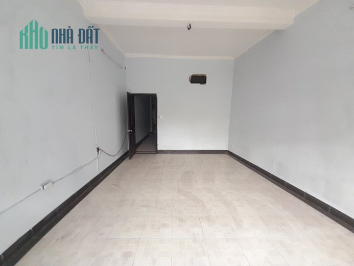 CHÍNH CHỦ Cần Bán Gấp Căn Nhà  Vị Trí Tại Quận Phú Nhuận, TP HCM