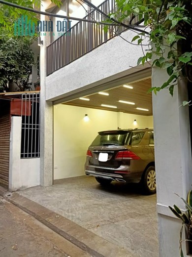 BÁN NHÀ NGUYỄN VĂN CỪ 61M2 6 TẦNG ÔTÔ THANG MÁY 11.8 TỶ