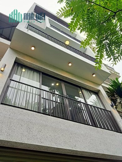 BÁN NHÀ NGUYỄN VĂN CỪ 61M2 6 TẦNG ÔTÔ THANG MÁY 11.8 TỶ