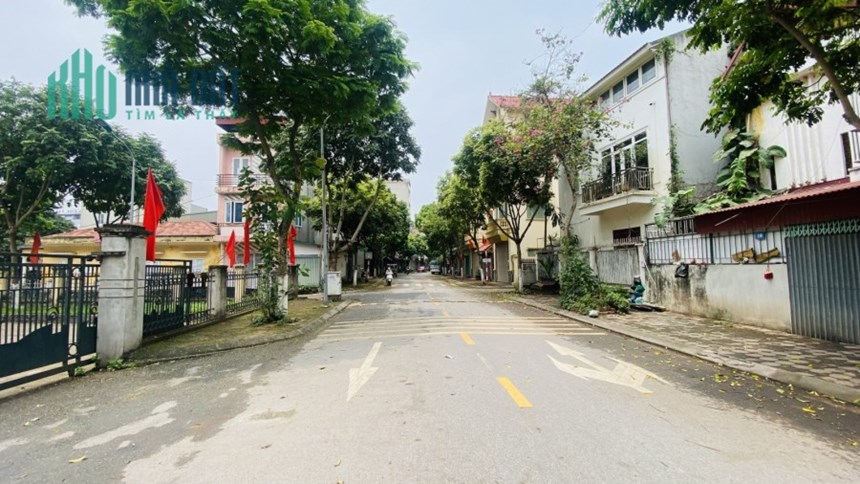 Gấp!Gấp! 42m đất Tư ĐÌnh, mt 4.1m, ô tô, nhỉnh 3 tỷ.