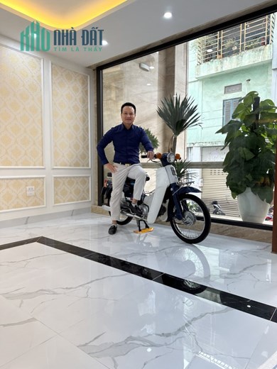 Bán nhà 10 tầng ( 1 tầng hầm , 9 tầng nổi)DT thực 91m , tầng hầm để xe, tầng 2,3,4,5,6 thông sàn