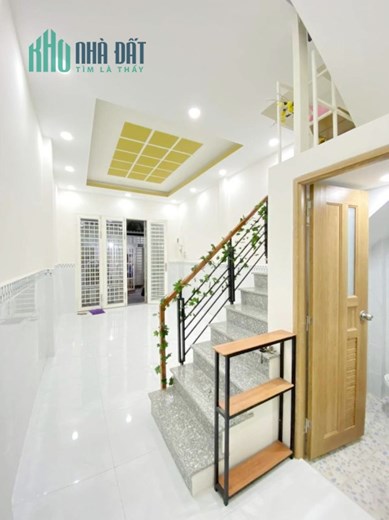 Nhà mới Đại học Nguyễn Tất Thành, Giáp Q1. 40m2, 3PN. Chỉ nhỉnh 4 tỷ