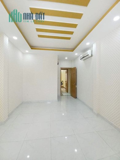 Nhà mới Đại học Nguyễn Tất Thành, Giáp Q1. 40m2, 3PN. Chỉ nhỉnh 4 tỷ