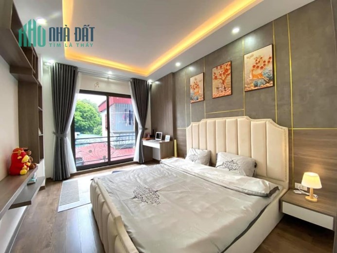 Bán nhà Phân lô Chùa Láng 38m2, sát ĐH Ngoại Thương giá nhỉnh 4 tỷ