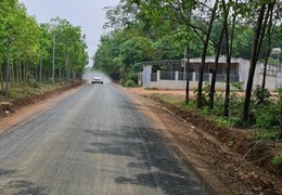 chú e ngộp ngân hàng nhờ bán lô đất thổ cư giá chỉ 250tr bao sang sổ.