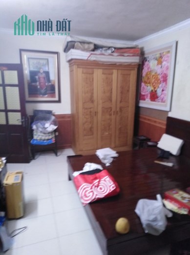 Bán căn hộ TT NXB Sự thật, Kim Mã thượng, Ba Đình. 60m2, tầng 1; giá 2.75 tỷ. Phương