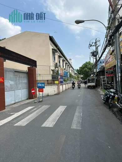 Bán nhà nhỏ xinh đường trần văn ơn, 3 tầng, hẻm ba gác, 29m2 chỉ 3.2 tỷ, thông ra tân kỳ tân quý