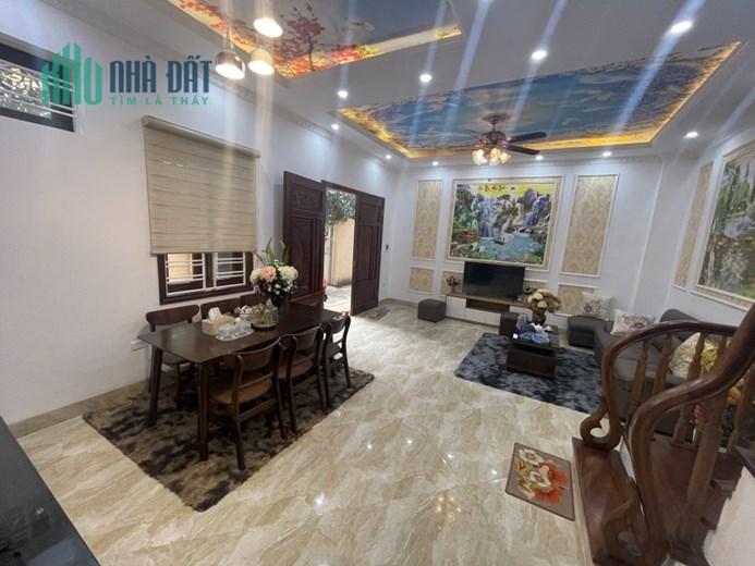Nhà đẹp Ba Đình 40m2 5T MT7 chỉ 5.7 tỷ. MỚI CỨNG, LÔ GÓC