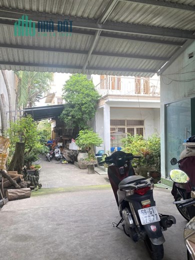 Bán nhà mặt tiền Hiệp Thành, diện tích lớn, Quận 12