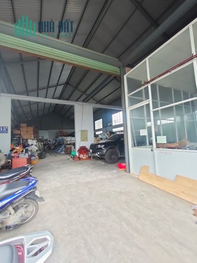Bán nhà mặt tiền, diện tích lớn, khu Trịnh Đình Trọng, Lũy Bán Bích Kênh Tân Hóa