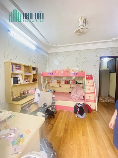 BÁN NHÀ NGÕ PHỐ TRẦN ĐẠI NGHĨA HAI BÀ TRƯNG HÀ NỘI. PHÂN LÔ Ô TÔ . GIÁ 1XXTR/M2