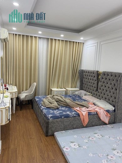 Hot ! Nhà Hoàng Quốc Việt, 70m2, 5T, Giá chỉ 13 tỷ, Phân lô, 2 thoáng, Gara, Nhà cực đẹp, KD